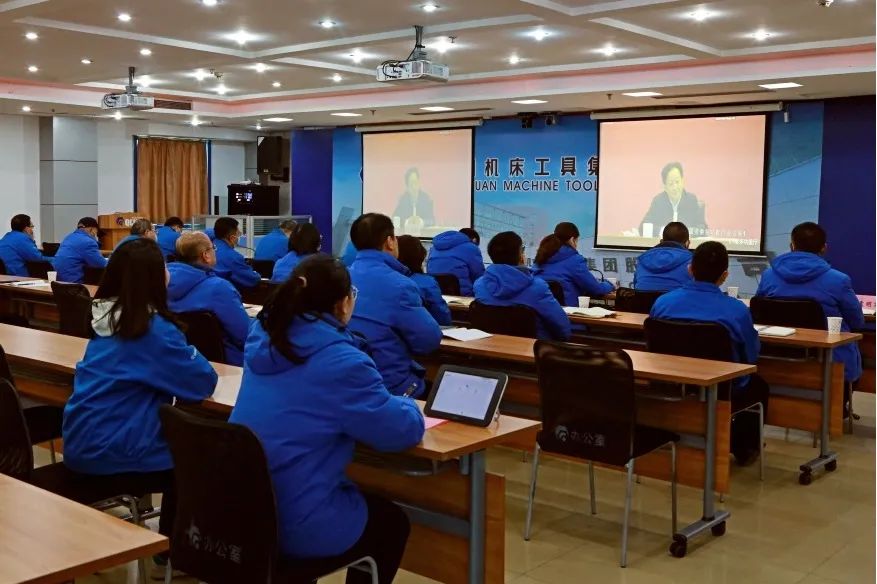 【党建动态】秦川集团积极收听收看党的十九届六中全会精神宣讲报告会